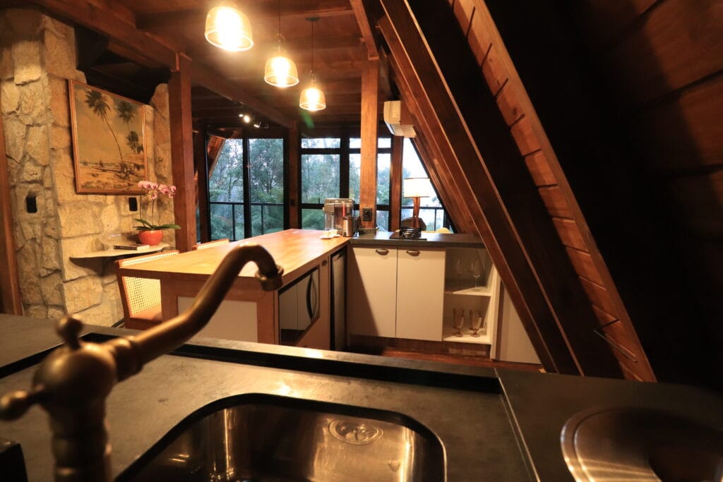 Cabana dos Pumas Urubici Cozinha Pousada - Serenus Forest Glass House